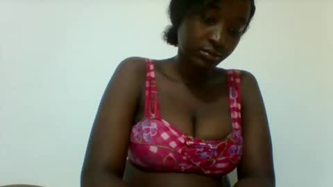 Snapshot of thick_eviey chatting on September 17, 1:03 pm love online show from September 17, 1:03 pm