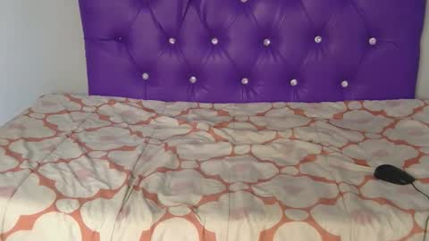 thickgripper online show from April 12, 8:18 am