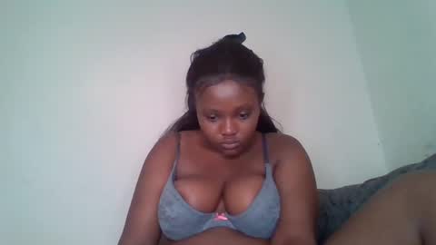 thickianababe online show from January 19, 7:15 am