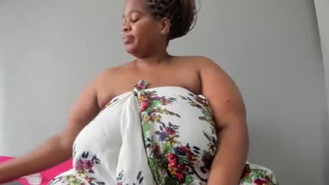 thickleeyanax online show from February 15, 2:33 pm