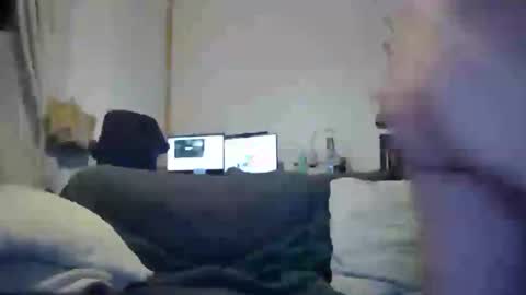 Snapshot of thickplantguy chatting on October 30, 7:03 pm thickplantguy online show from October 30, 7:03 pm