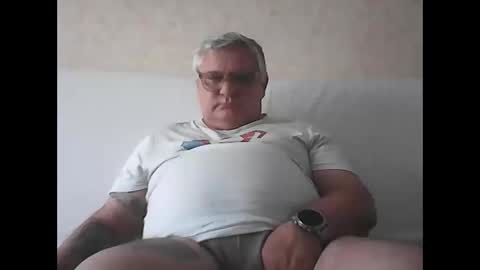 Thierrysymp online show from September 25, 3:41 pm