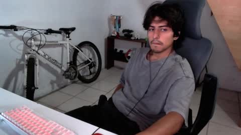 thieves_us online show from September 30, 9:14 pm