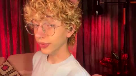 Damiano online show from May 5, 9:53 pm