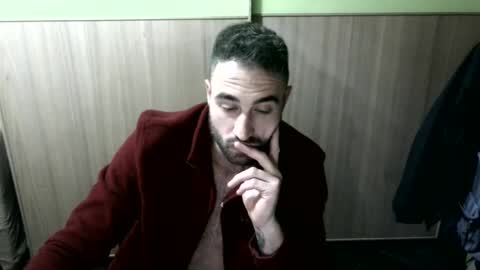 Thomas online show from December 13, 8:14 pm