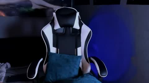 Thomas 3  JUST STAY AND BE MY LAST LOVE online show from April 7, 4:47 am