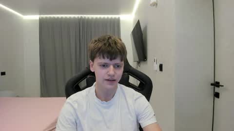 Tomas online show from April 3, 12:39 am