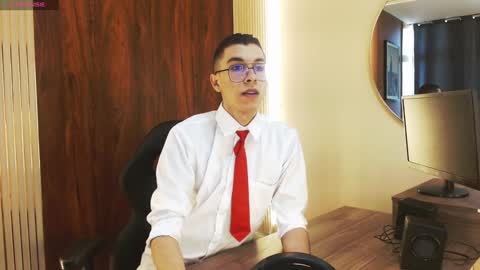 Thomas online show from February 6, 1:32 pm