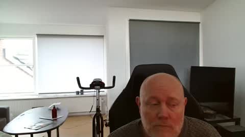 thomash32 online show from October 20, 11:04 am