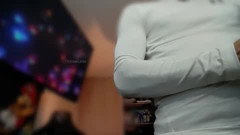 Thom Klein online show from October 15, 7:47 pm