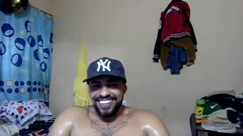 Snapshot of thonybeiio chatting on September 24, 6:36 pm thonybeiio online show from September 24, 6:36 pm