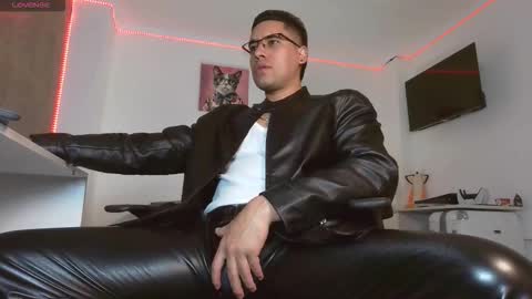 thonydupont online show from December 5, 9:12 pm