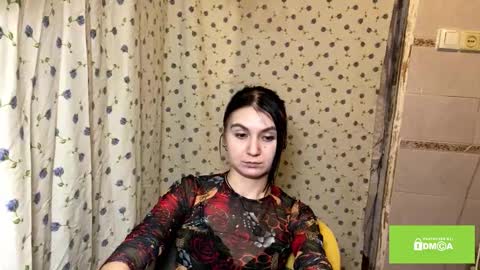 Lola  3 a gift for every fan club member online show from February 3, 2:53 am