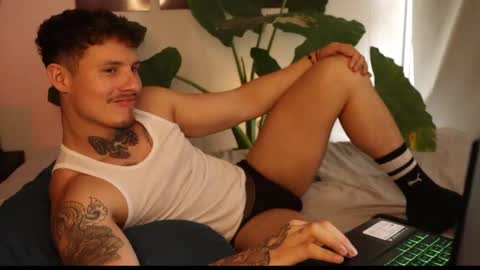 Snapshot of thorclarck_ chatting on September 12, 4:31 pm Sebastian online show from September 12, 4:31 pm