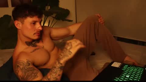 Snapshot of thorclarck_ chatting on September 15, 12:45 am Sebastian online show from September 15, 12:45 am