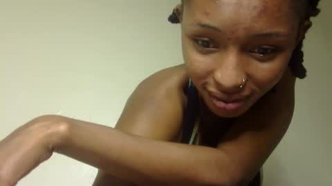 thotiana007 online show from February 18, 6:58 pm