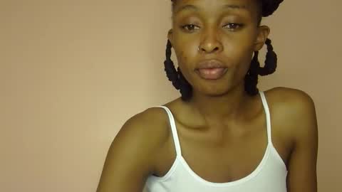 thotiana007 online show from October 12, 6:32 pm