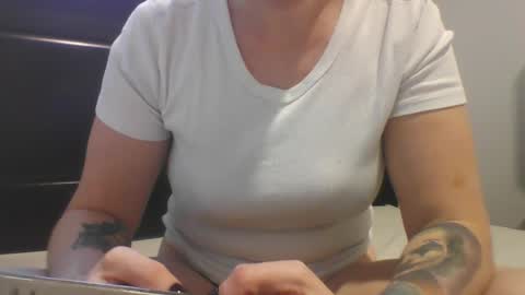 thrillho89 online show from July 16, 5:44 am