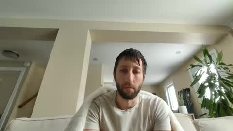 throwawayafteruse20202 online show from January 6, 8:02 pm