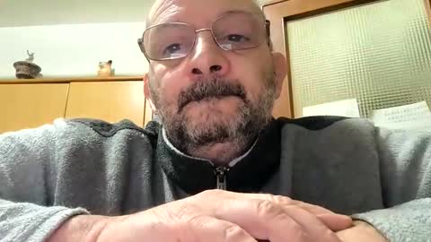 Little Wolf  online show from November 10, 4:15 am