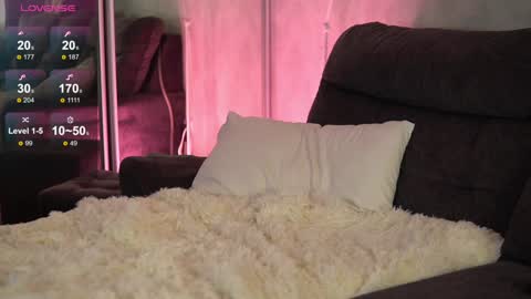 tia__moon online show from September 24, 3:41 pm