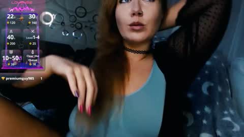 tiameow online show from September 22, 2:32 pm