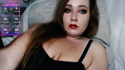 tiameow online show from November 28, 2:30 am