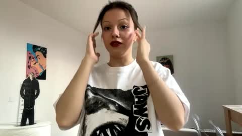 Call me Allie  online show from October 19, 10:42 am
