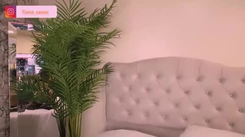 tiana_saenz1 online show from September 25, 2:40 am