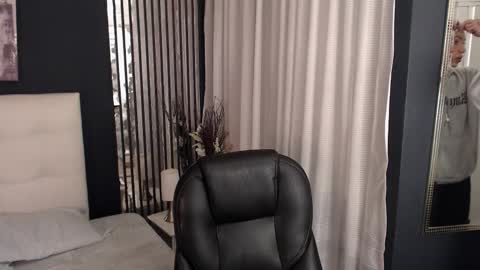 LIA online show from February 24, 11:35 am