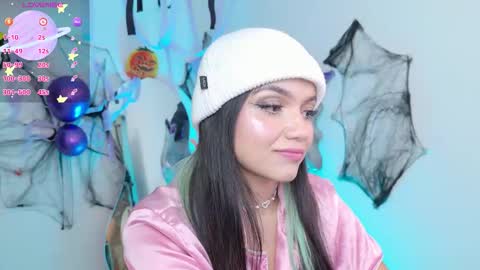 Tiana Le online show from October 15, 2:26 am