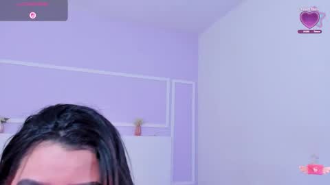 tiannagloww online show from January 13, 9:11 pm