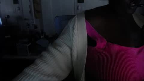 Tierra Henri online show from December 17, 8:59 pm