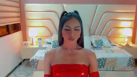 Snapshot of tifannysexy69 chatting on February 8, 4:25 am Tifannysexy69 online show from February 8, 4:25 am