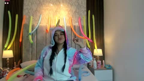 Tiff3 online show from February 15, 6:33 am