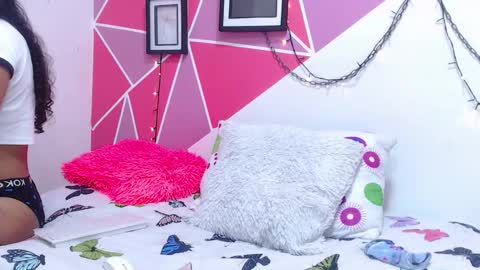 tifany_adamss online show from October 24, 9:04 pm