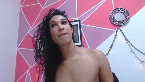 tifany_adamss online show from November 18, 9:07 pm