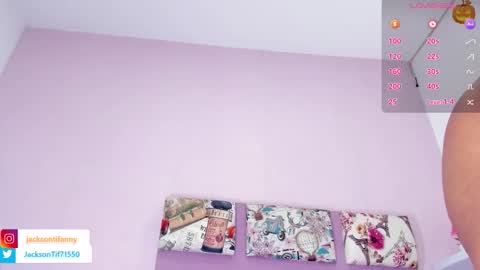 Tiffanny online show from November 3, 8:43 pm