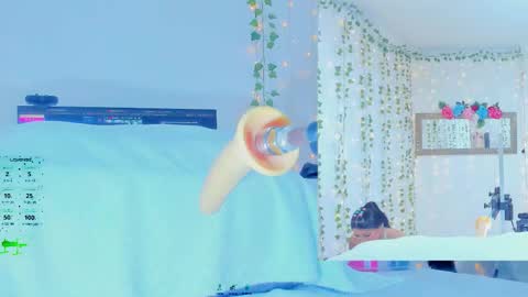 Tiffanny online show from October 20, 9:36 am