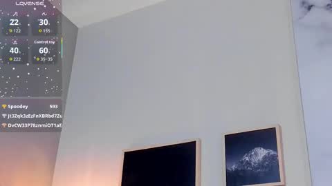 tiffany_low online show from November 14, 5:59 pm