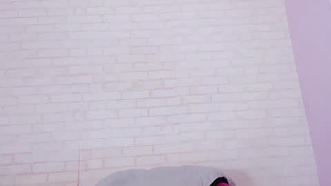 Snapshot of tiffany_mendez chatting on February 24, 6:15 pm tiffany_mendez online show from February 24, 6:15 pm