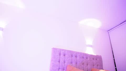 tiffany_sander online show from October 19, 4:06 am