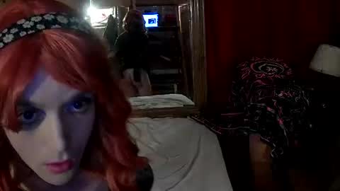 tiffanycase384727 online show from May 14, 1:59 am
