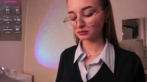 Tiffany online show from October 21, 3:16 pm