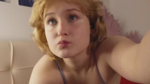 tiffanyjons online show from January 26, 12:26 am