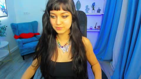 tiffanyyoun online show from April 1, 1:41 pm