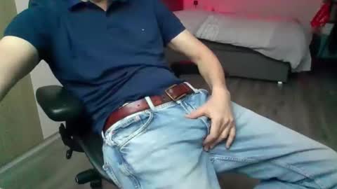 tigerjow941808 online show from March 26, 8:52 am