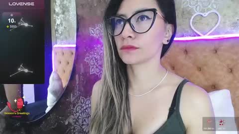 TILA TEQUILA online show from February 22, 3:25 pm