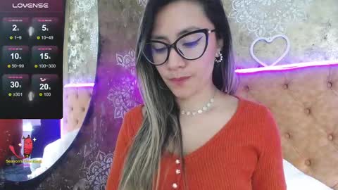 TILA TEQUILA online show from February 25, 3:09 pm