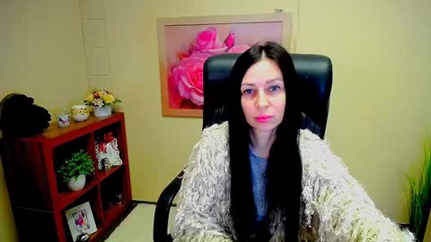 Snapshot of timeparadice chatting on February 5, 11:34 am Luisa online show from February 5, 11:34 am